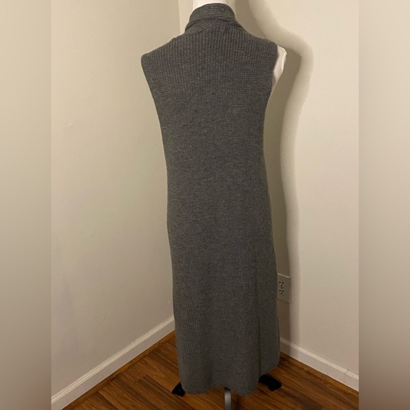 Dip Size Large Long Sweater Vest - Picture 2 of 4